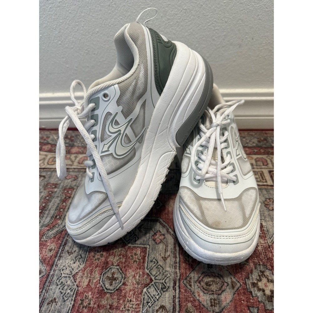 Gravity Defyer G-Defy Sneakers White Gray Womens Size 7 VersoShock Walking Shoes